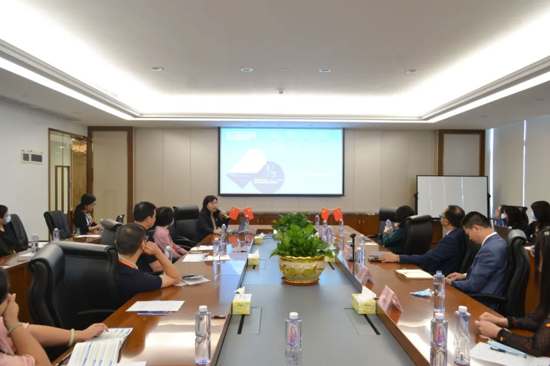 在徐律師對民法典合同編內容進行分享完成后，來自金橋百信的杜滿清律師再一次為在場的企業家分享了《知識產權保護》的法律知識。杜律師表示，知識產權保護除了商標、專利、著作權還有很多其他內容，包括各類的商業秘密、軟件源代碼保護等……而且在涉及知識產權保護的領域，杜律師借助一些經典案例，分享了在知識產權保護工作中的注意事項，包括企業間、申報中以及企業內部員工管理過程中的知識產權保護措施。